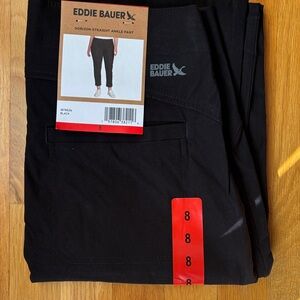 Eddie Bauer Women’s Black Horizon Chinos
